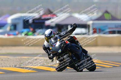 media/Oct-09-2022-SoCal Trackdays (Sun) [[95640aeeb6]]/Turn 2 (1110am)/